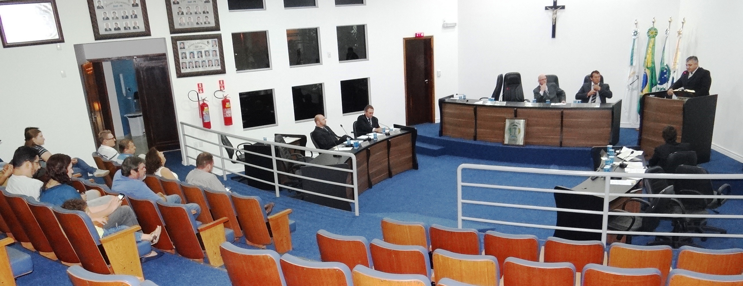 13 Projetos de Leis analisados e dois pedidos de vistas aprovados 