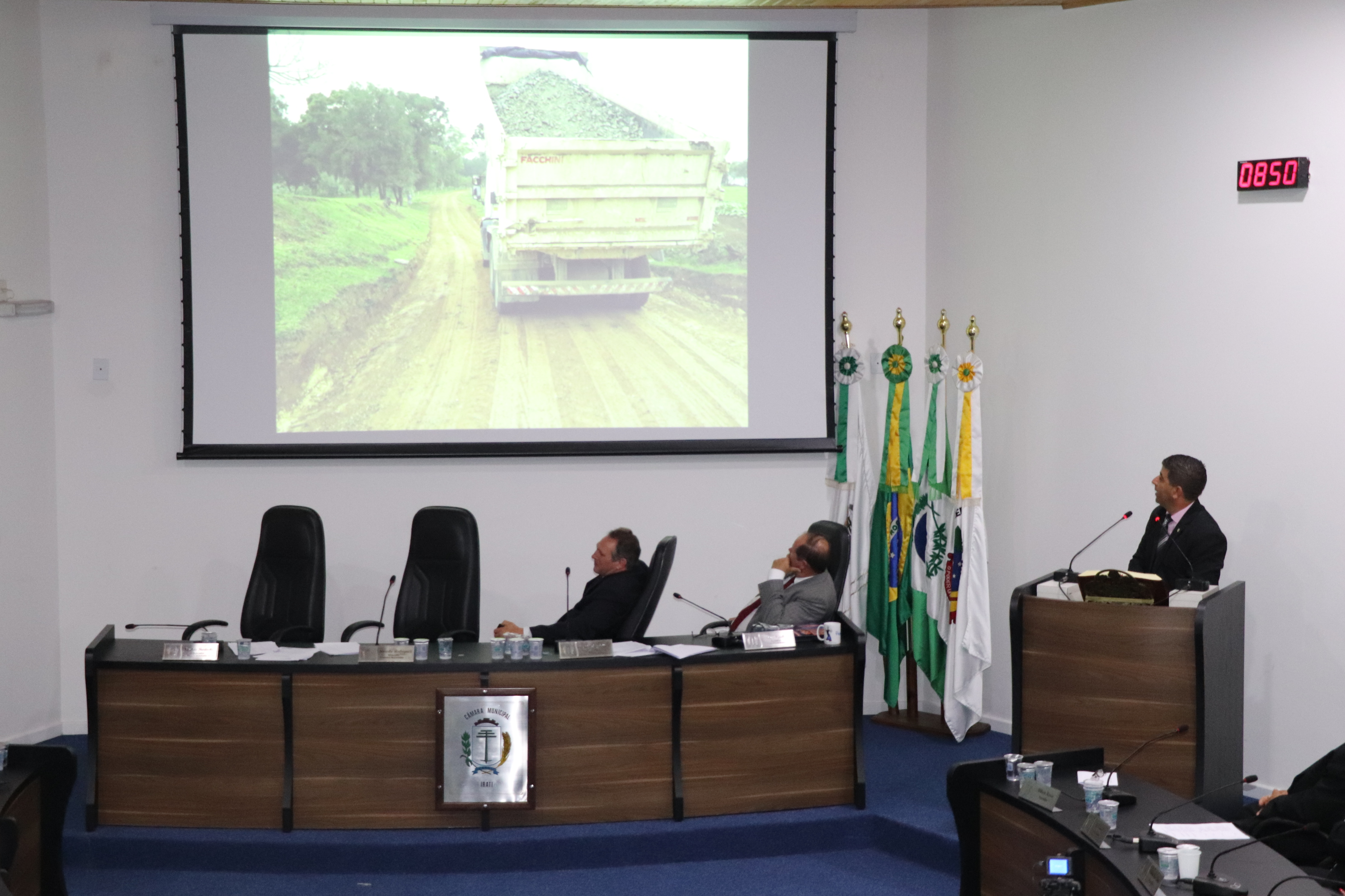 16 Projetos de Lei são apreciados e aprovados na Ordem do Dia