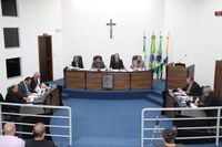 Através de Requerimento, Vereadores convidam Secretária de Saúde para prestar esclarecimentos na Tribuna