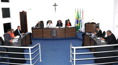 Câmara apresenta indicações e requerimentos voltados à melhoria dos serviços públicos em Irati