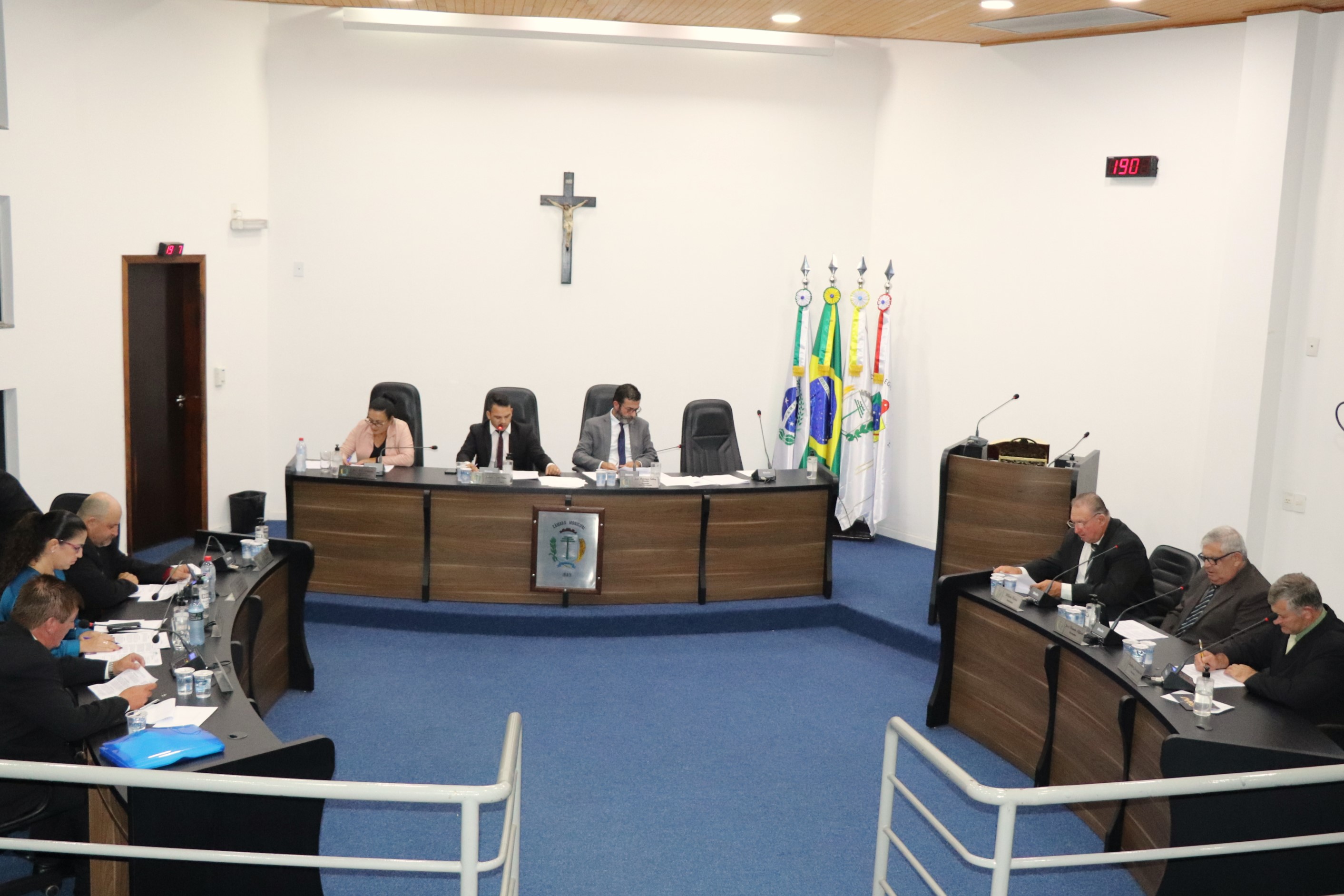 Câmara aprova projetos do Executivo para aquisição de 76 unidades habitacionais