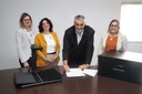 Câmara e Unicentro firmam parceria em prol da preservação documental e memória do Legislativo
