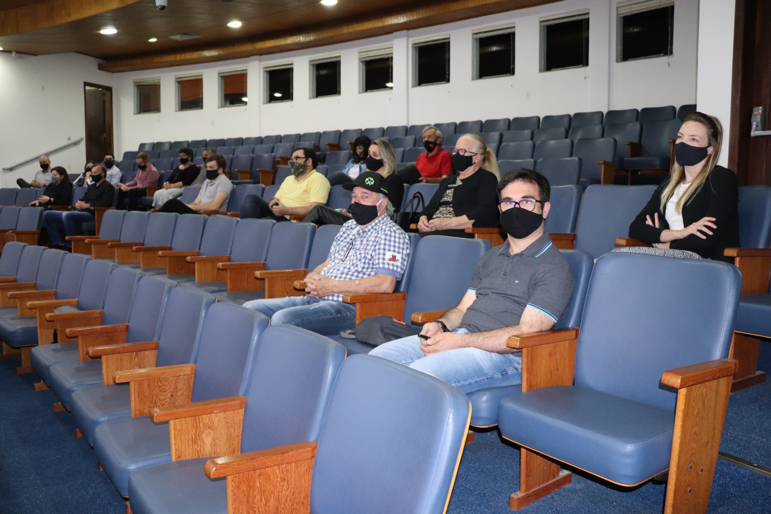 Câmara homenageia famílias Aziliero e Anderson com nomes de ruas no Loteamento Vila Verde