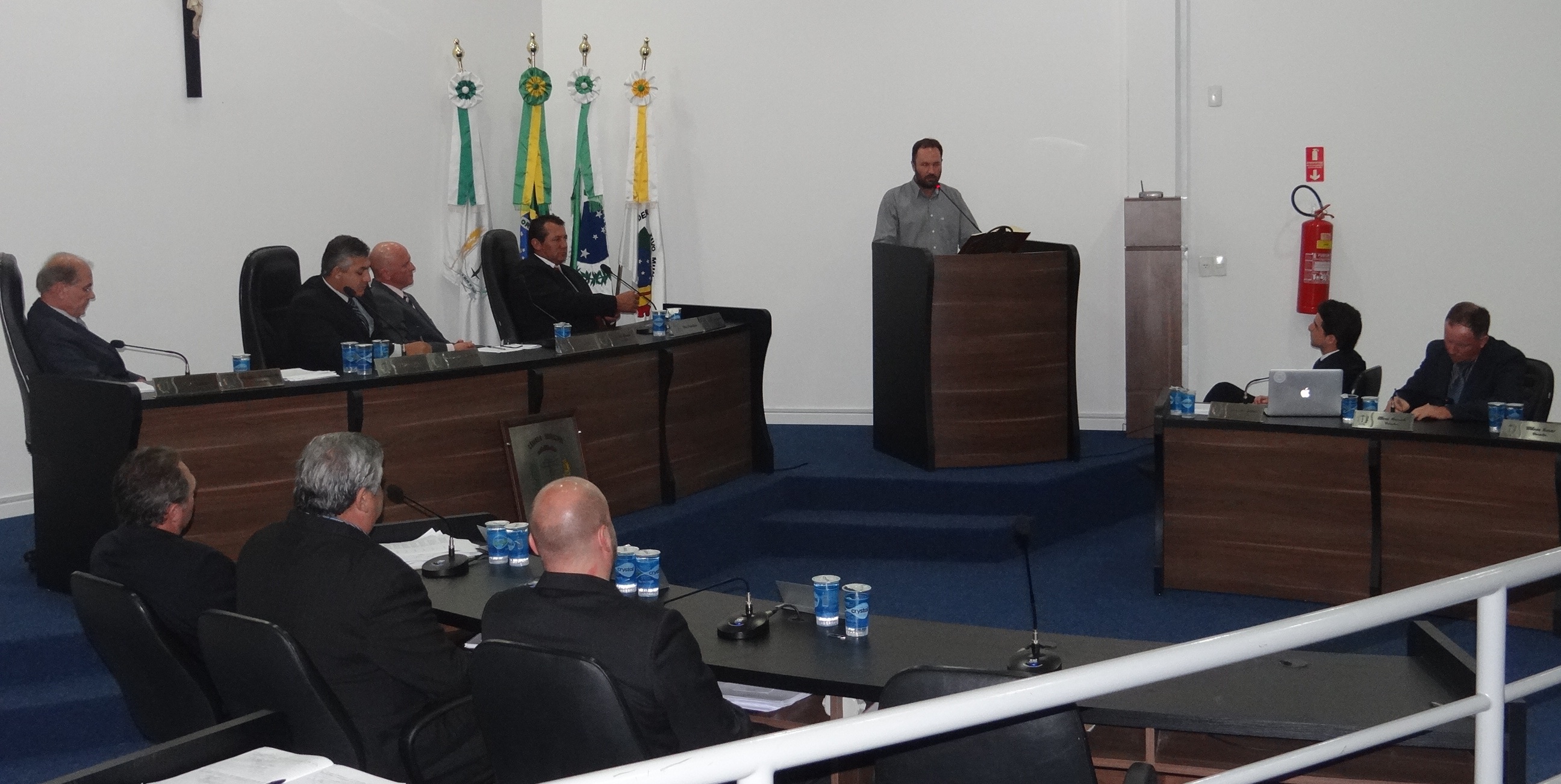 Chefe da SEAB de Irati esclarece sobre convênios firmados entre Governo do Estado e Município