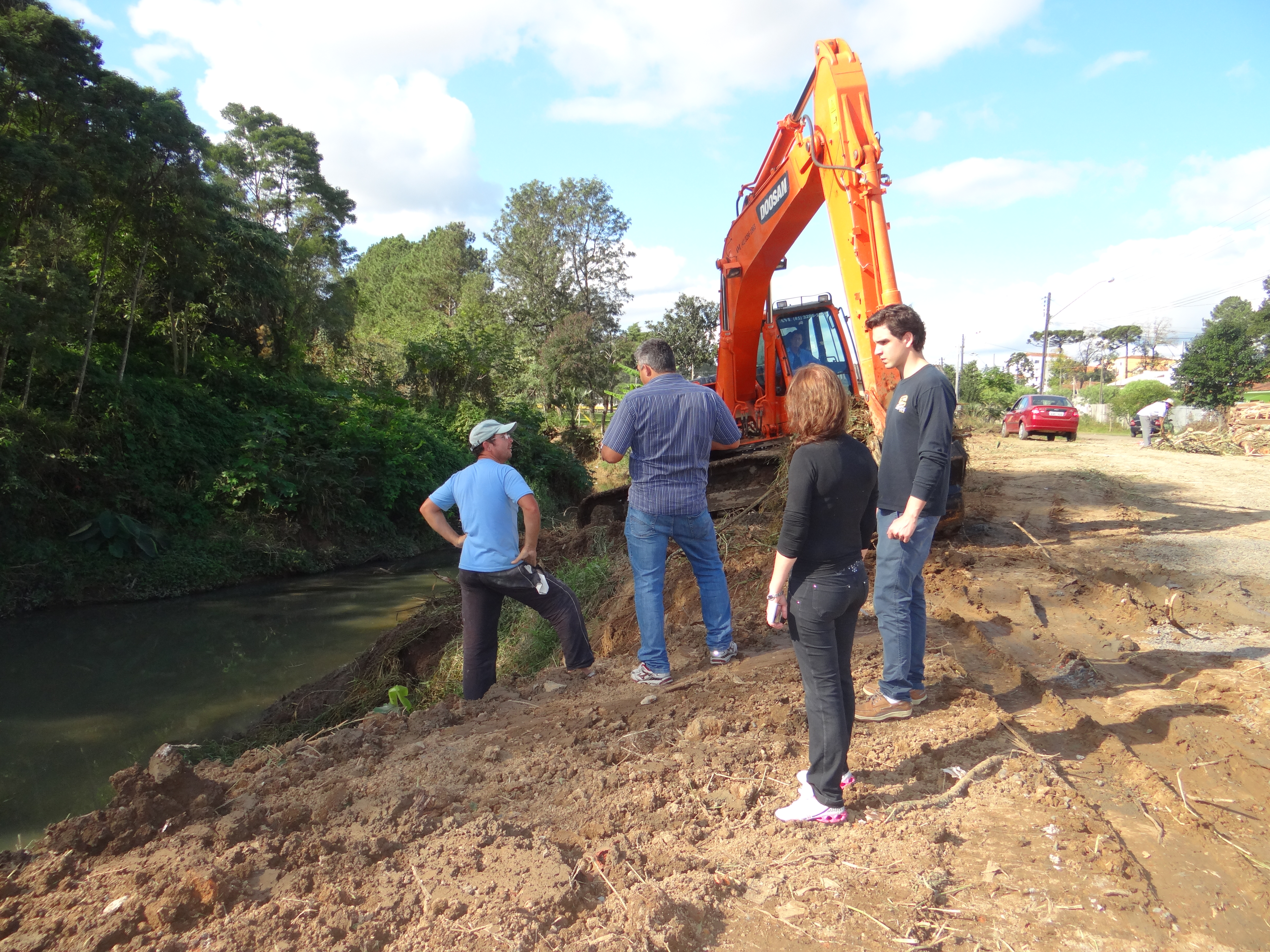 Comissão Especial acompanha trabalhos de desassoreamento no Rio das Antas