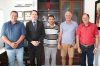 Cônsul do Peru no Paraná visita a Câmara de Vereadores