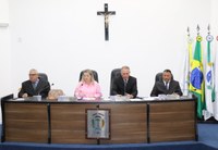 Denúncia apresentada contra o prefeito Emiliano Gomes por infração político-administrativa é rejeitada e arquivada