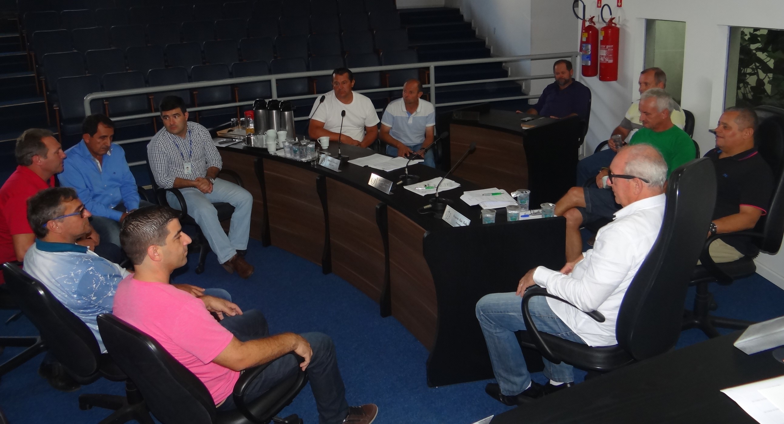 Em reunião, vereadores elencam problemas e questionam Superintendente da Sanepar