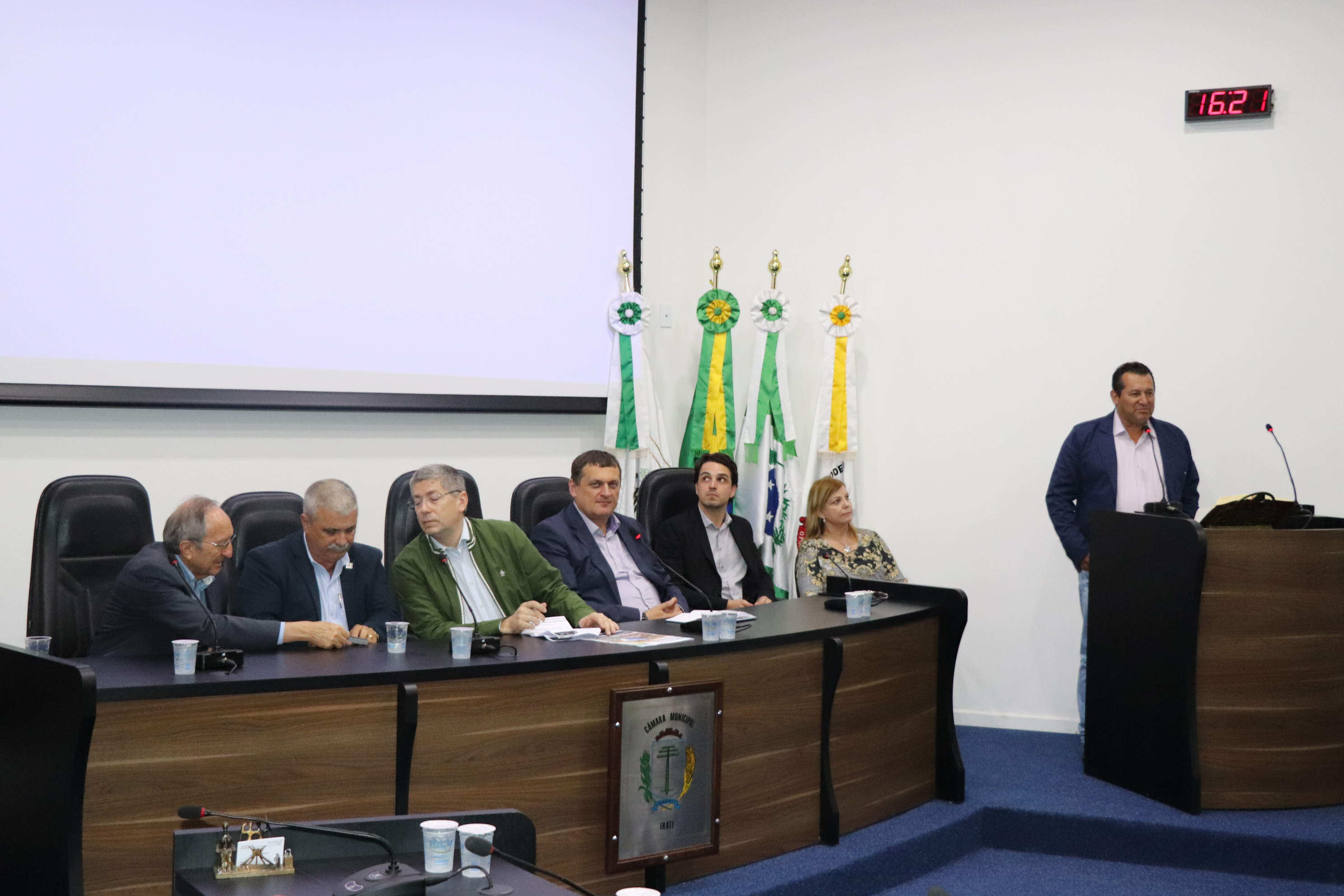 Em visita a Irati, Embaixador da Ucrânia no Brasil e Comitiva de Empresários são recebidos na Câmara