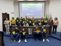 Estudantes do CIEE visitam a Câmara e participam de atividades sobre o funcionamento do Legislativo