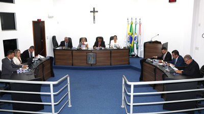 Legislativo apresenta indicações voltadas à infraestrutura, segurança e serviços públicos