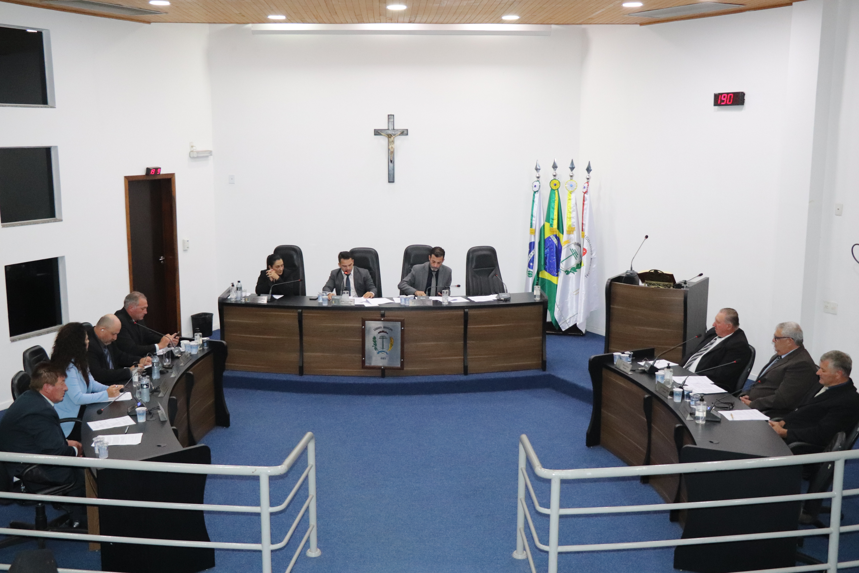 Legislativo aprova, em 1ª votação, projetos referentes a resíduos sólidos, meio ambiente e saneamento básico 