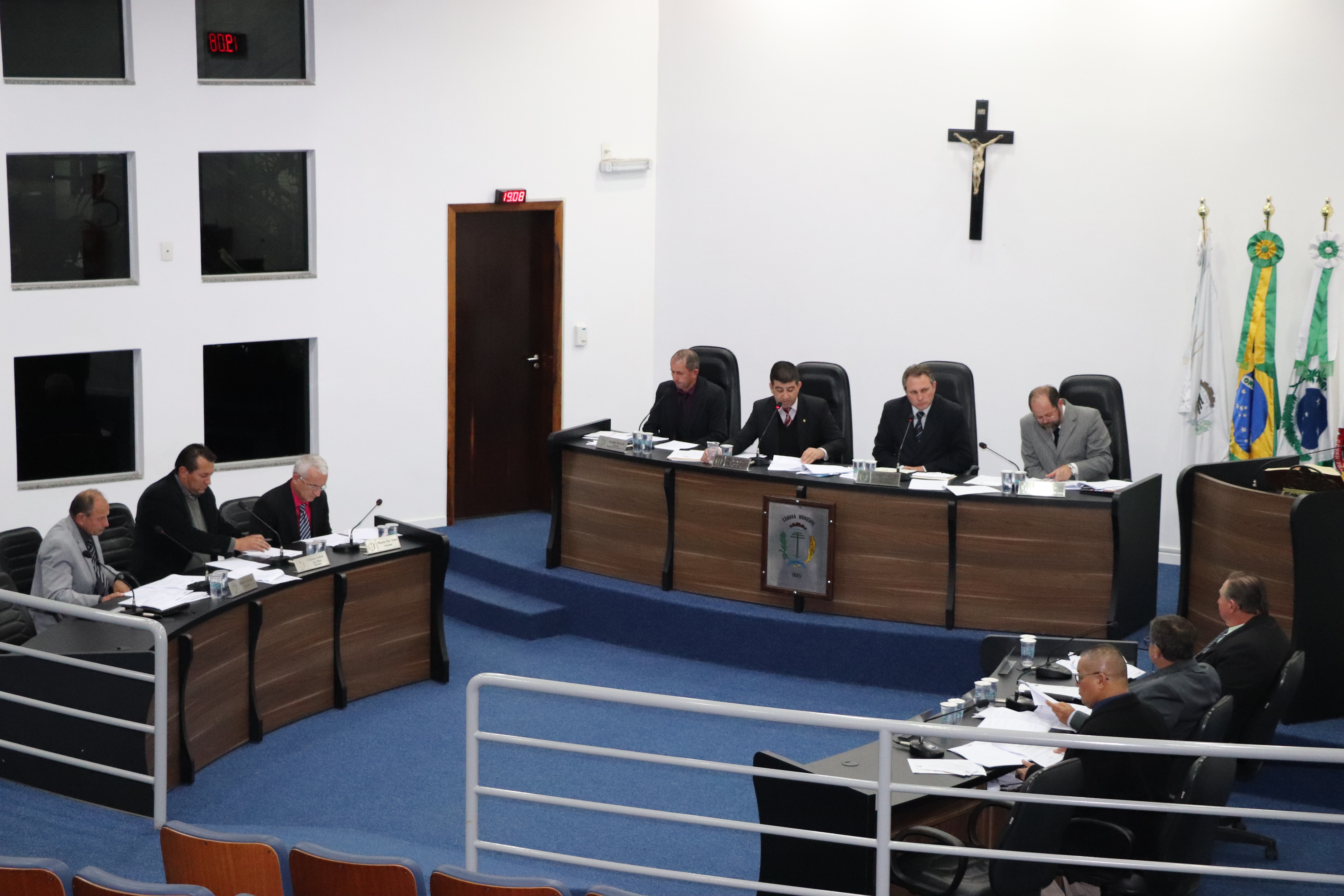 Legislativo aprova projetos que autorizam abertura de créditos