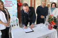 Legislativo e Executivo assinam Ordem de Serviço para construção da nova escola no bairro Vila Nova 