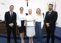 Legislativo entrega Moção de Aplausos ao Grupo de Serestas Irati 