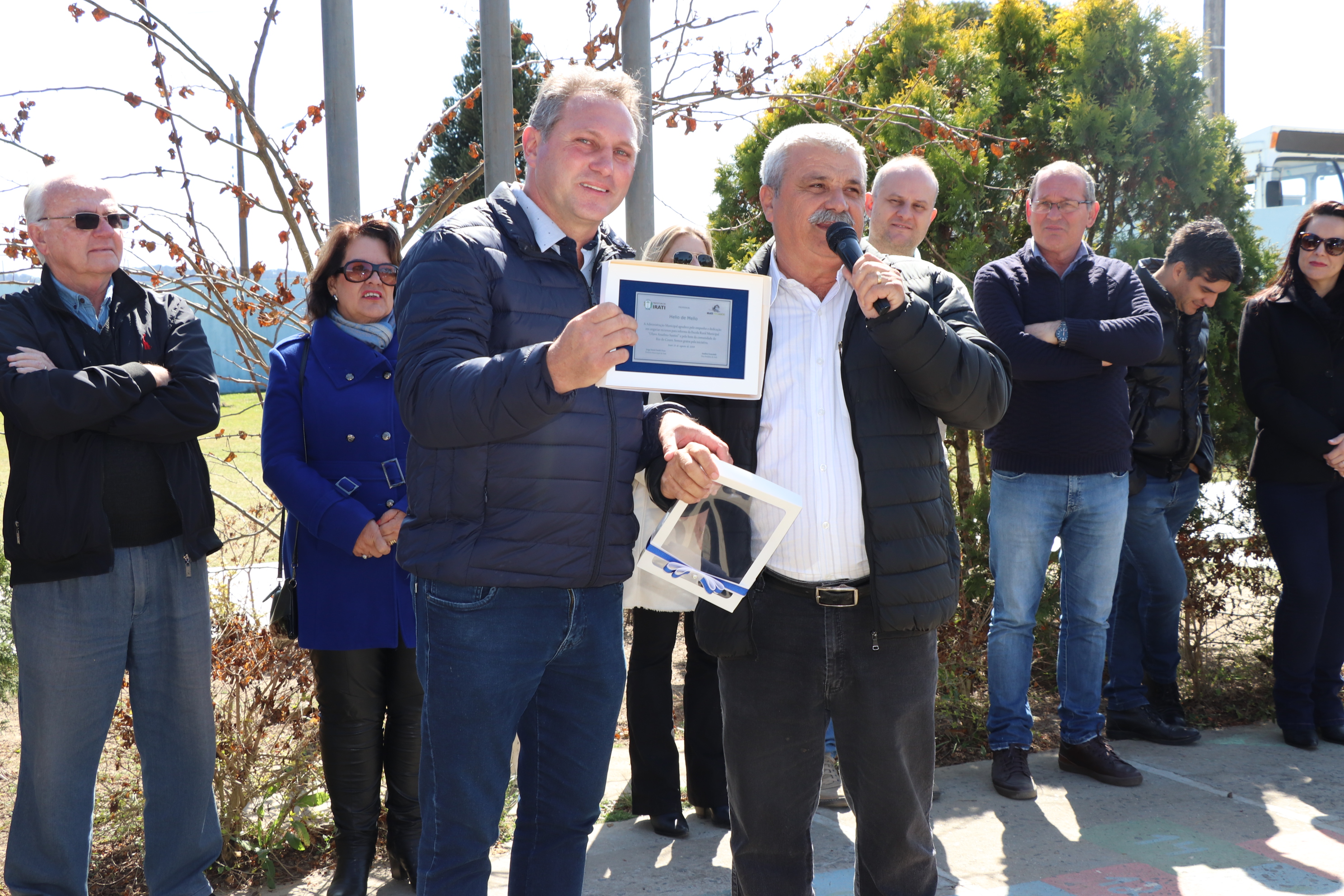 Vereadores participam da solenidade de entrega da reforma da Escola Olavo Anselmo Santini