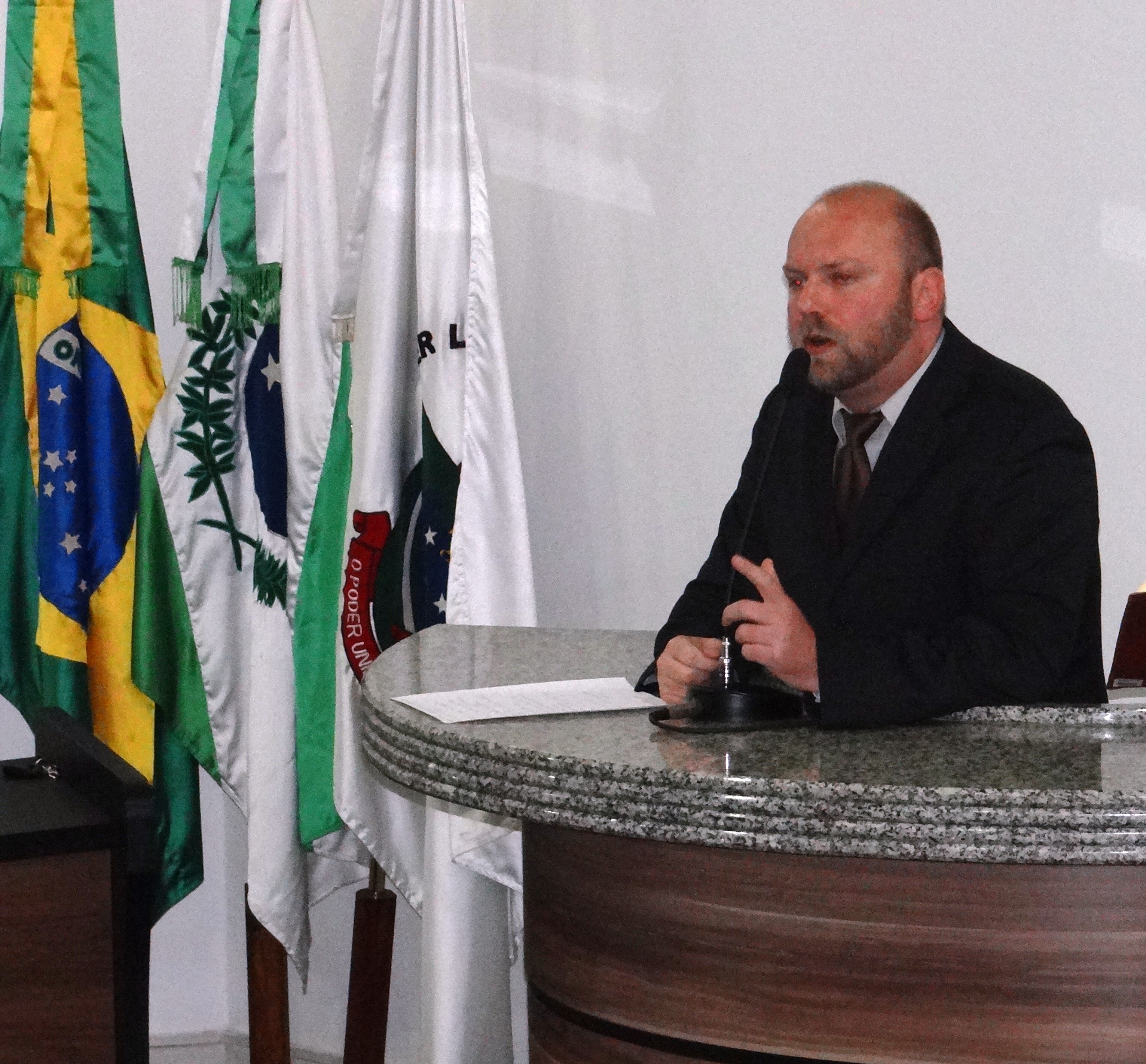 Lei obriga agências bancárias a disponibilizar cadeira de rodas