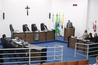 Na Ordem do Dia, os Vereadores analisaram e aprovaram 12 Projetos de Lei