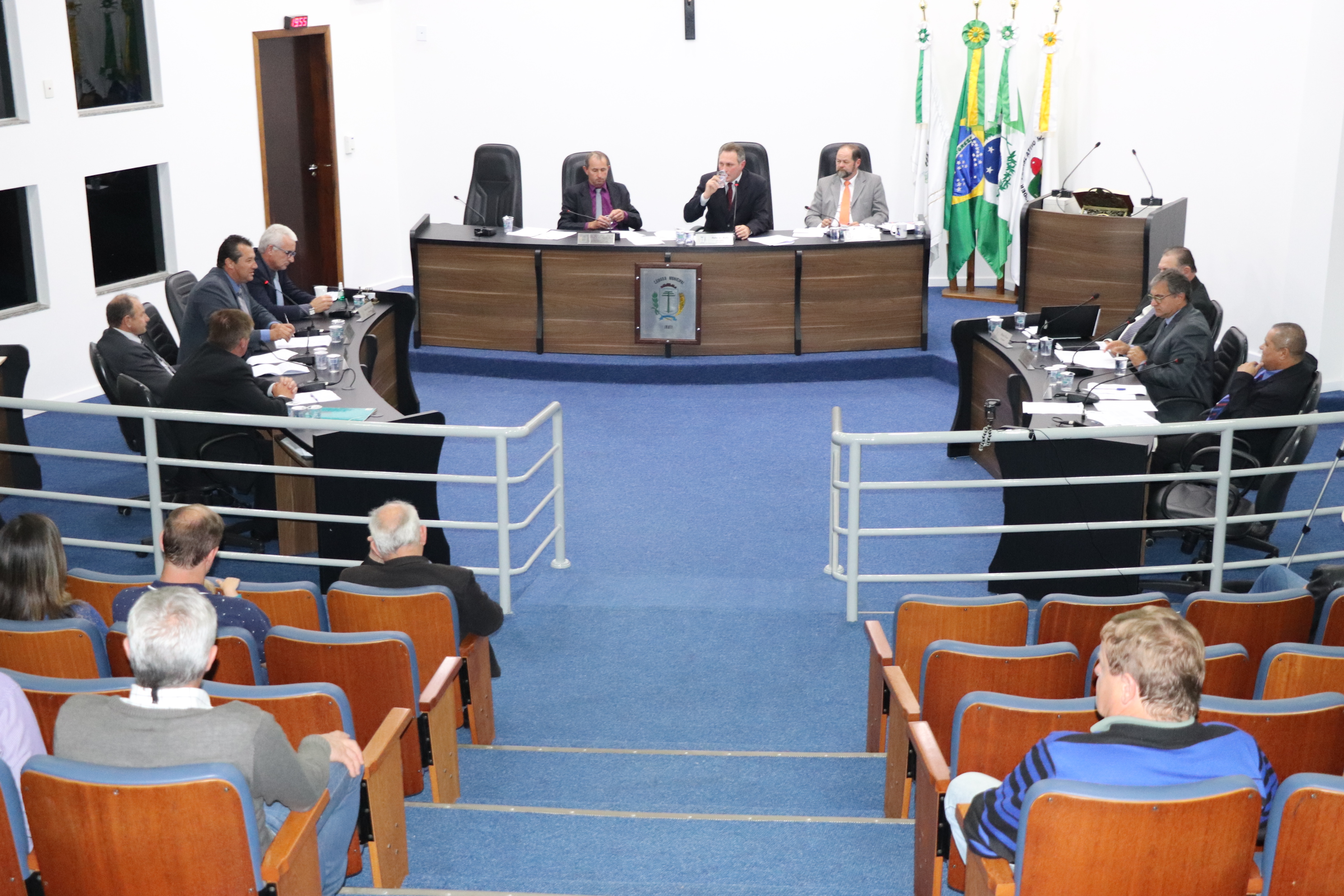 Na palavra-livre, Vereadores discorrem sobre entidades iratienses, economia e estradas 