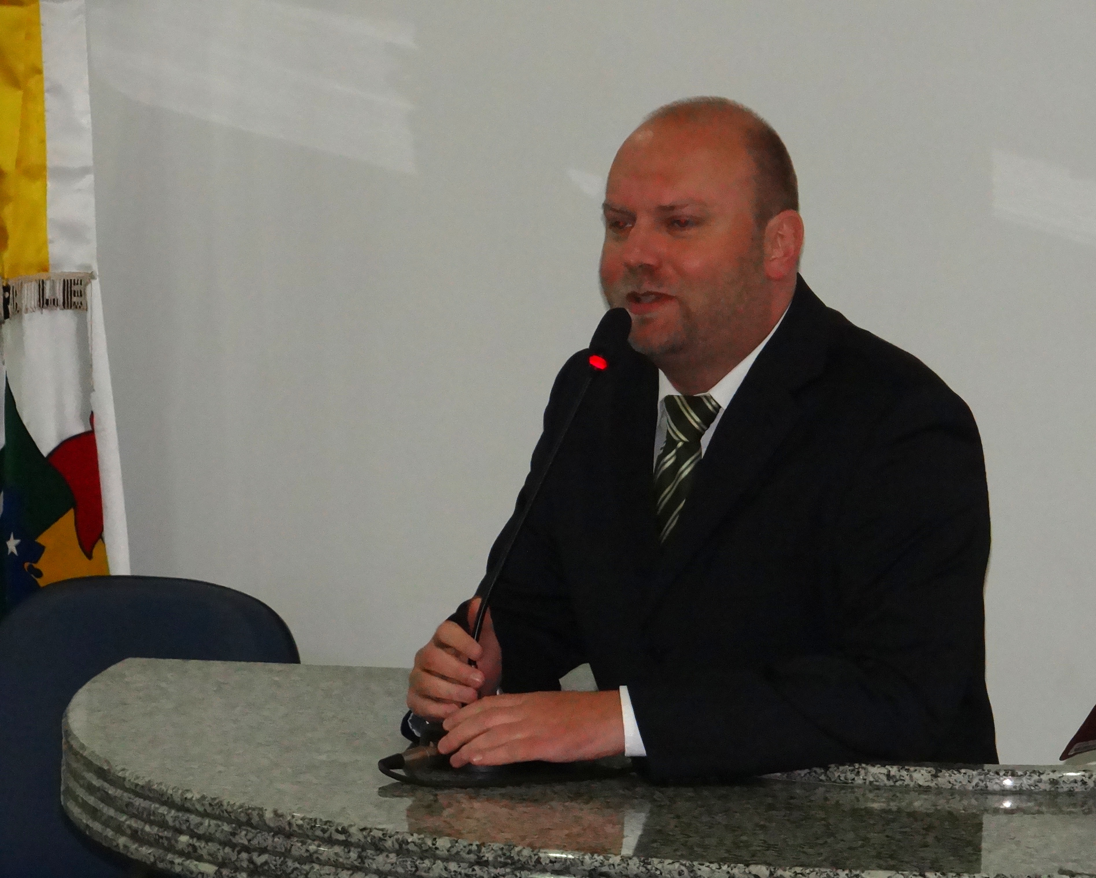 PL busca incentivar o uso racional da água no município