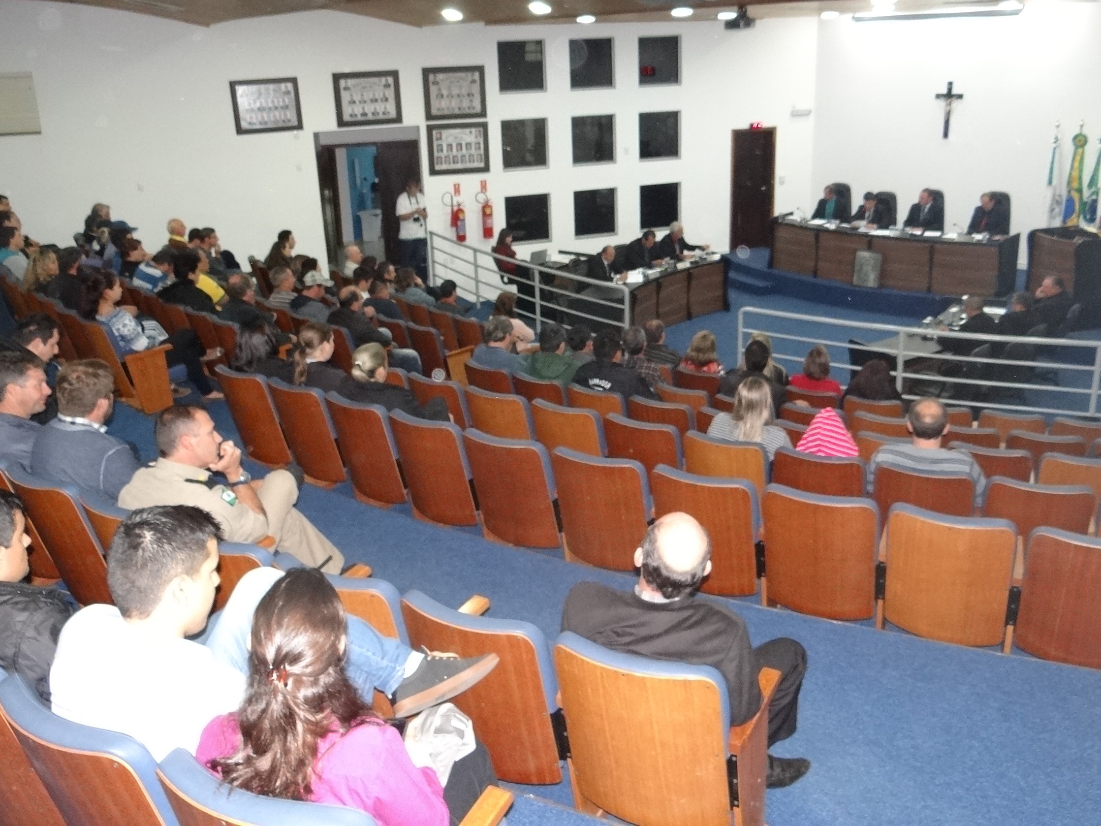 PLs que denominam ruas no Loteamento Pinheiros e no Parque Industrial do Aeroporto são aprovados
