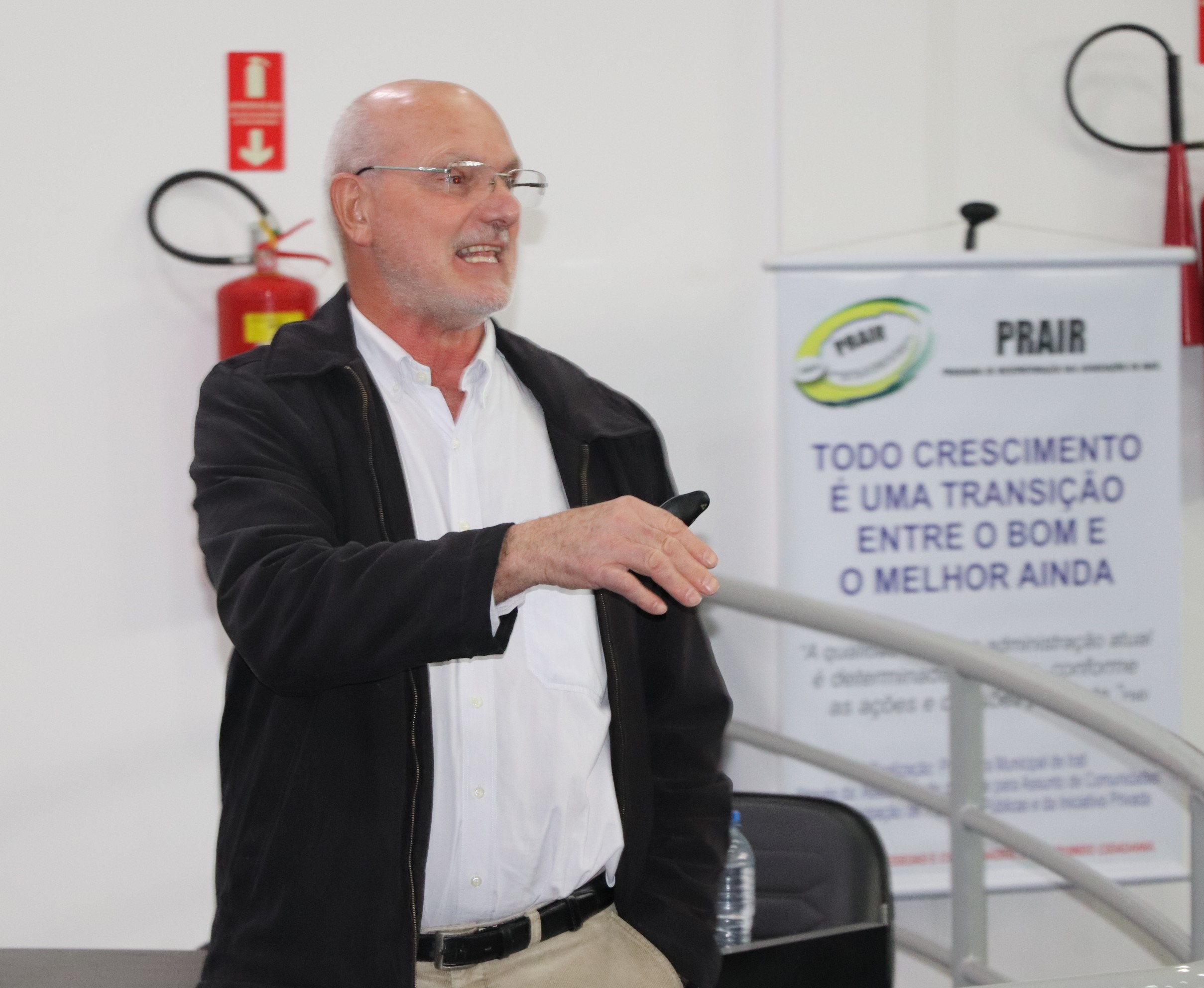 Programa que visa incentivar associações de bairros e do interior é apresentado na Câmara