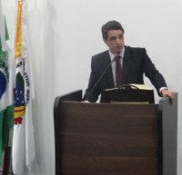 Projeto de Lei estabelece multa para quem fumar em veículo que estiver transportando crianças