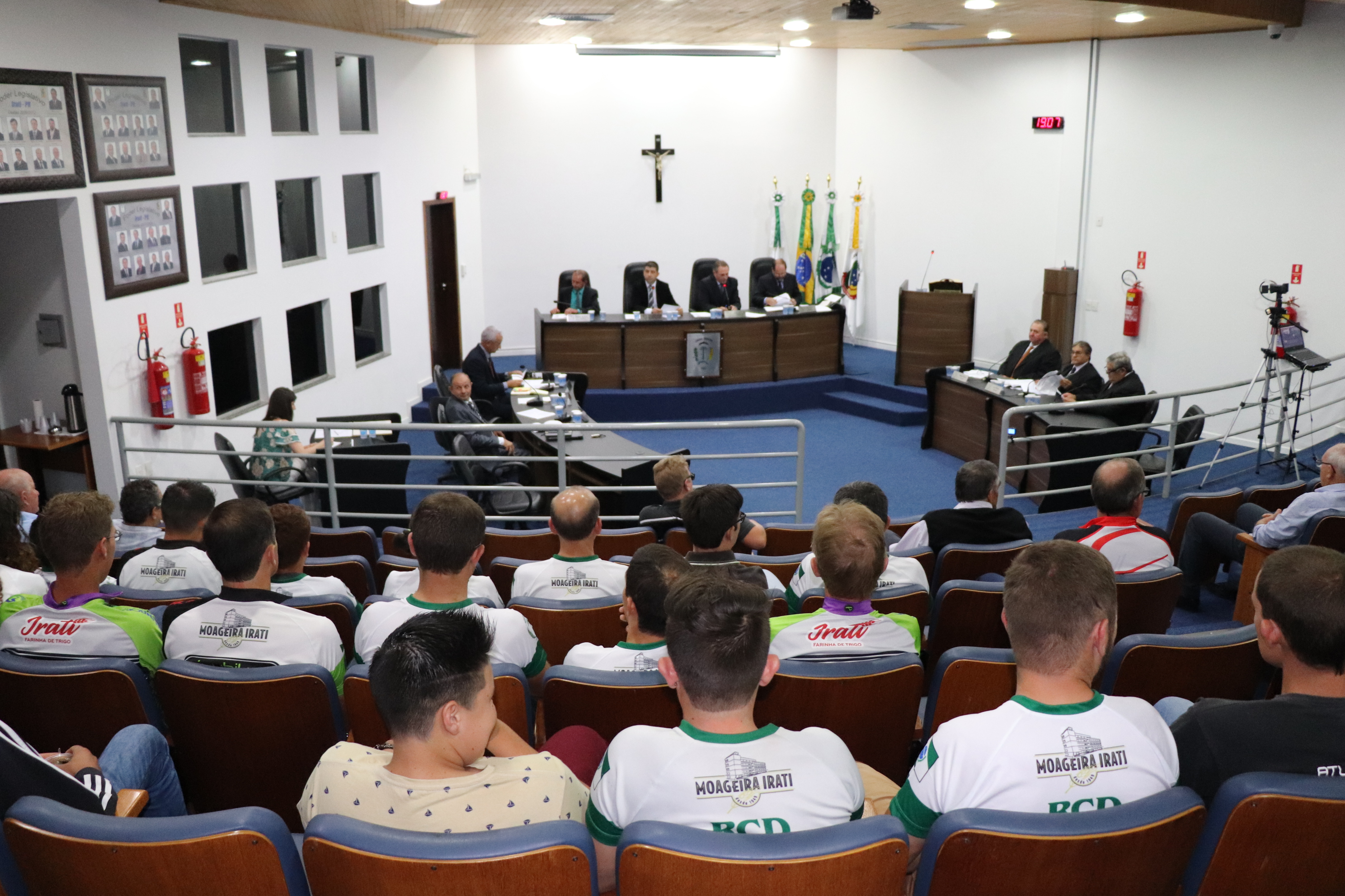 Projetos que concedem subvenções à entidades iratienses são aprovados