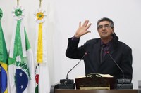 Suplente Jair Pereira toma posse no lugar do vereador licenciado Marcelo Rodrigues