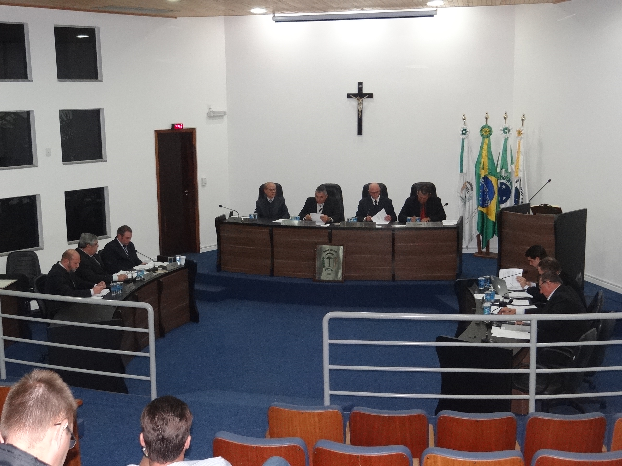 Parlamentares aprovam PL que autoriza parceria com o CTG Estância Jacumasso para realização do 28º Rodeio