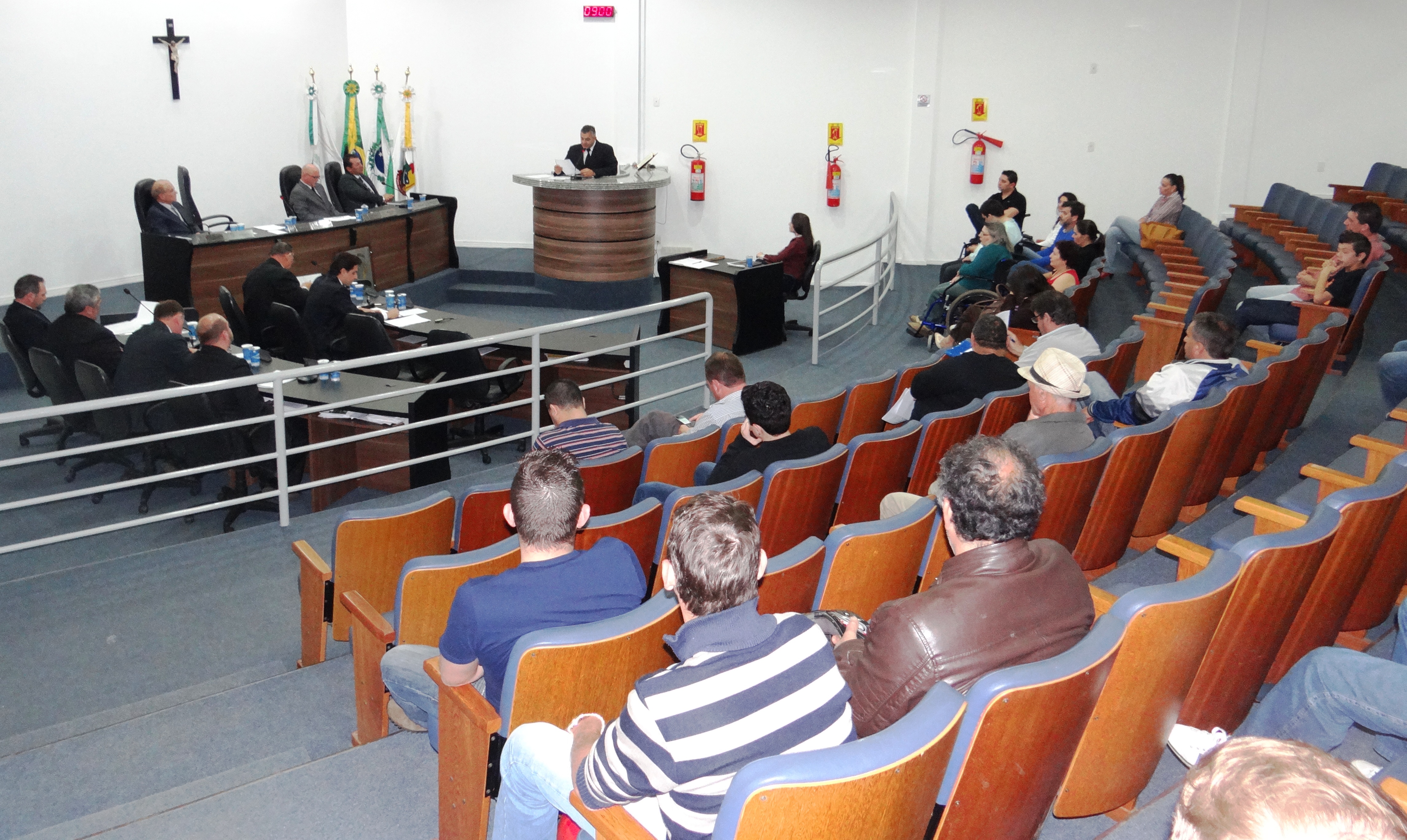 Vereadores desabafam sobre as péssimas condições das estradas rurais