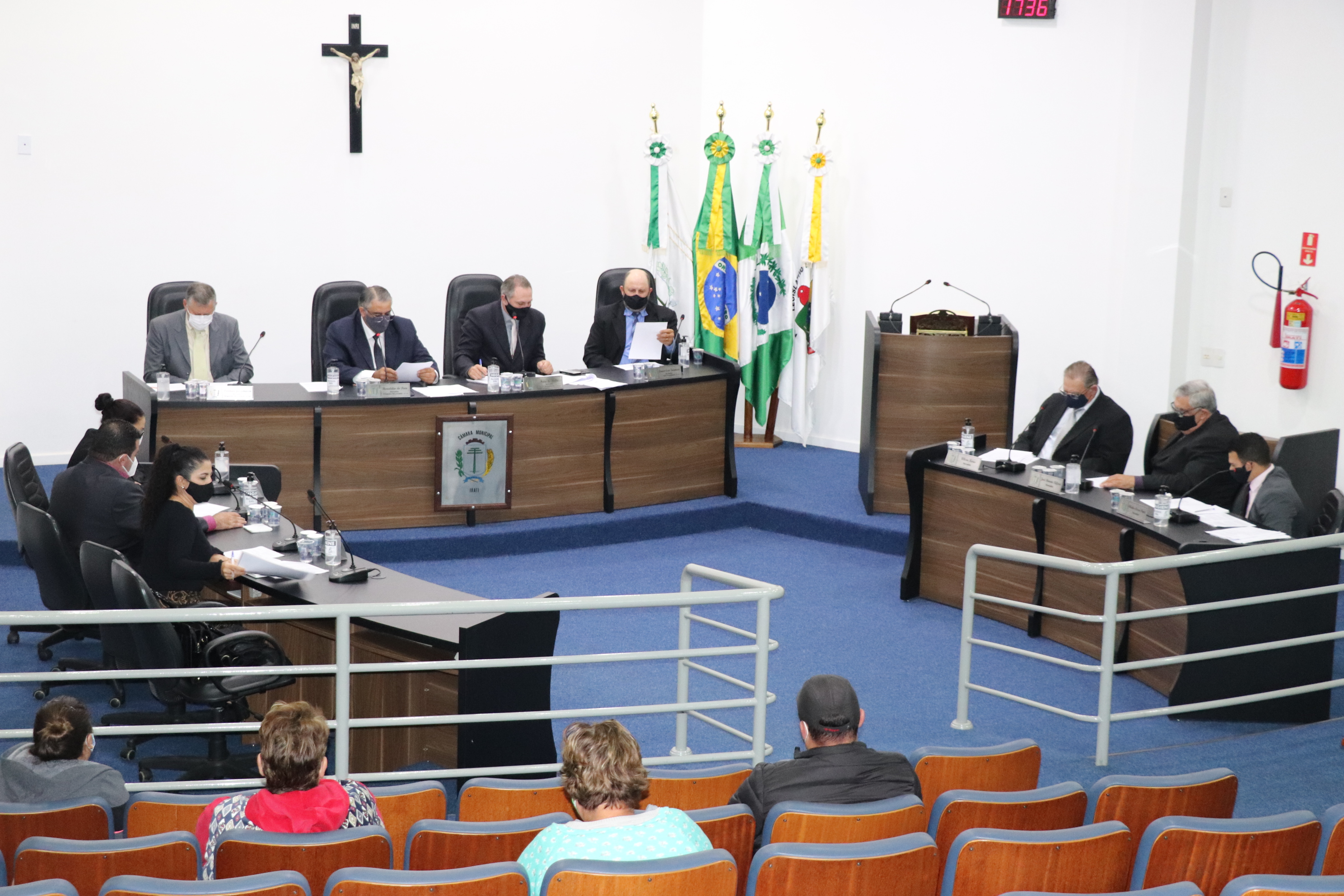 Vereadores pedem agilidade na vacinação dos trabalhadores do SUAS  