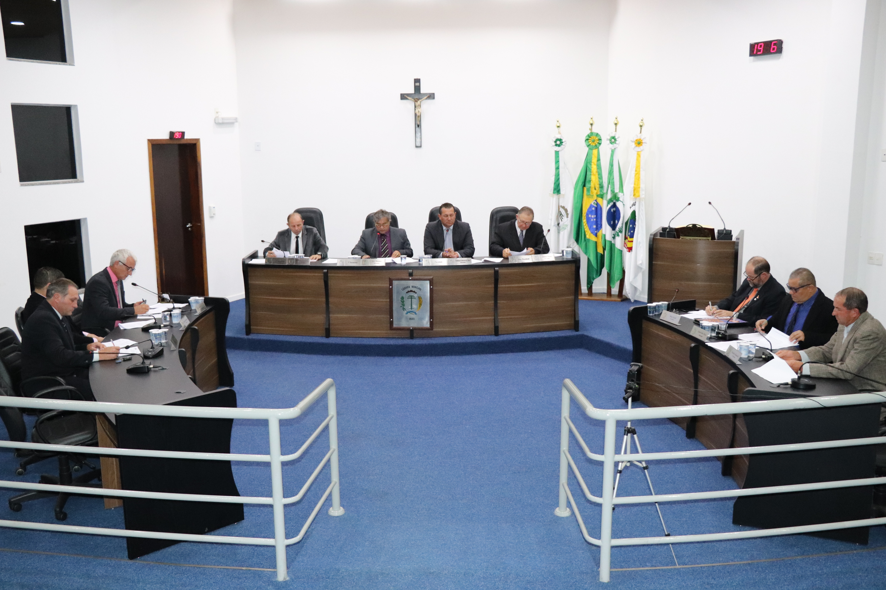 Vereadores rebatem críticas infundadas contra o Legislativo 