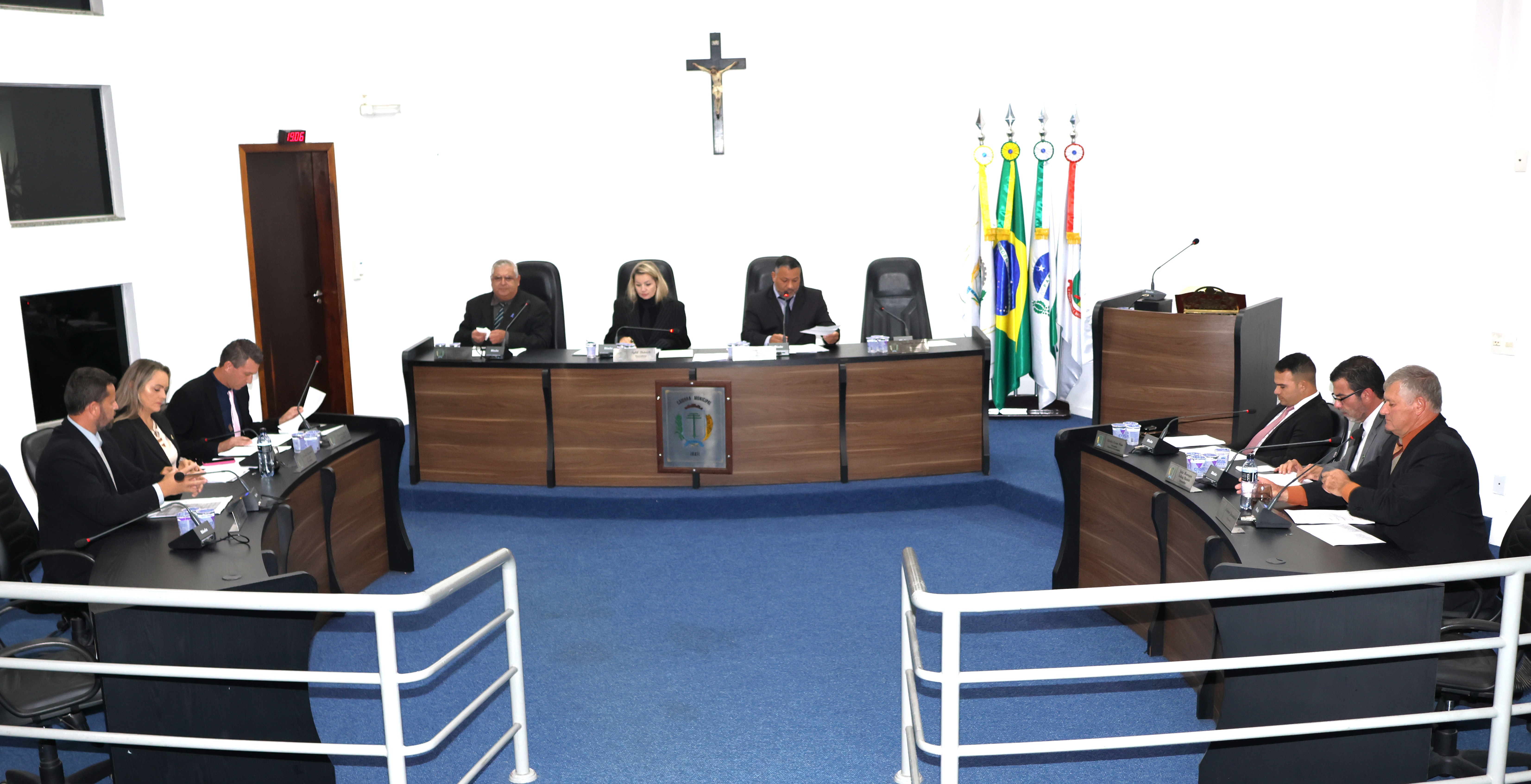 Câmara requer ampliação da estrutura de atendimento do SAMU e solicita informações sobre os atendimentos e repasses ao serviço