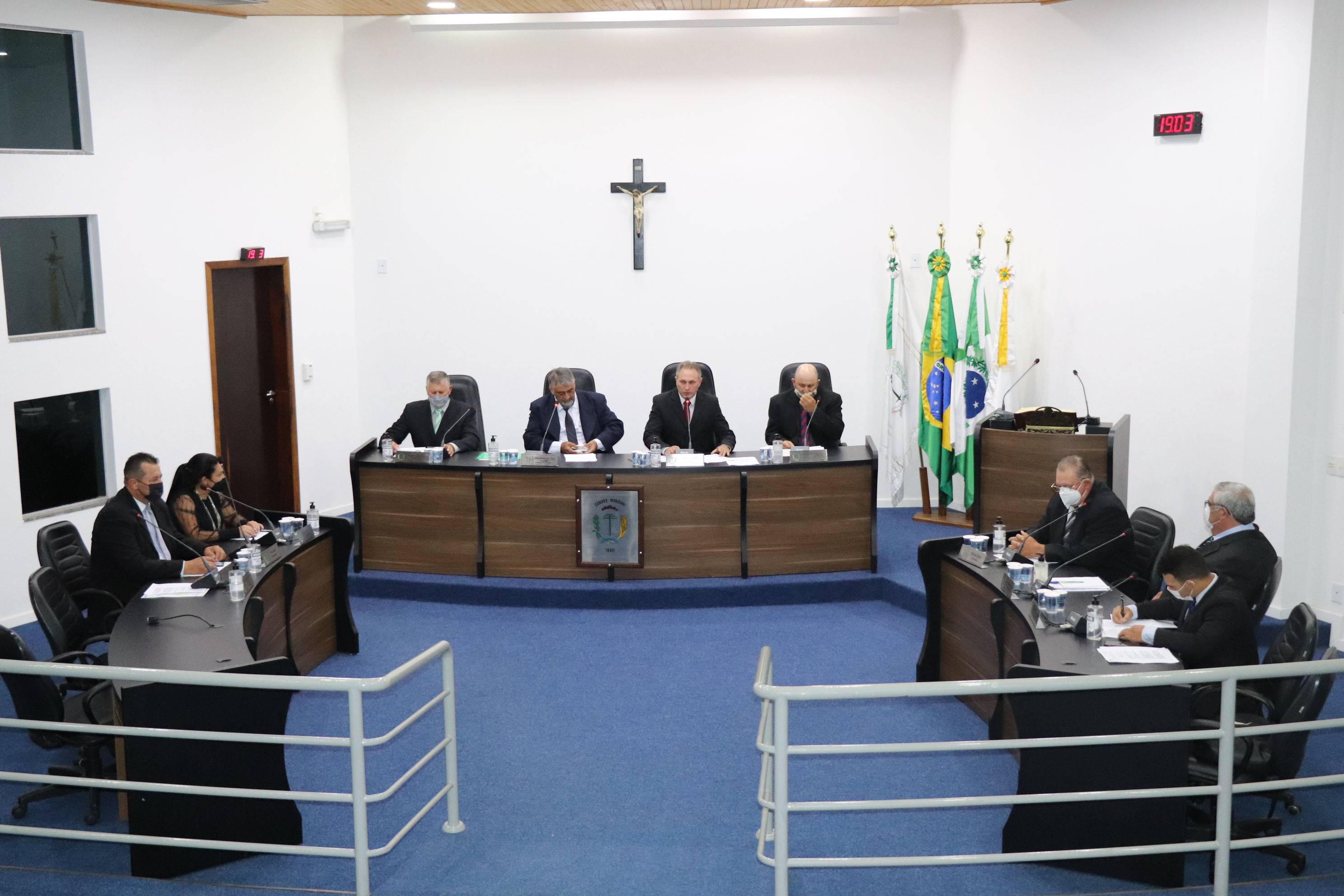 Vereadores solicitam à Sanepar instalação de equipamento eliminador de ar nas tubulações do sistema de abastecimento de água  