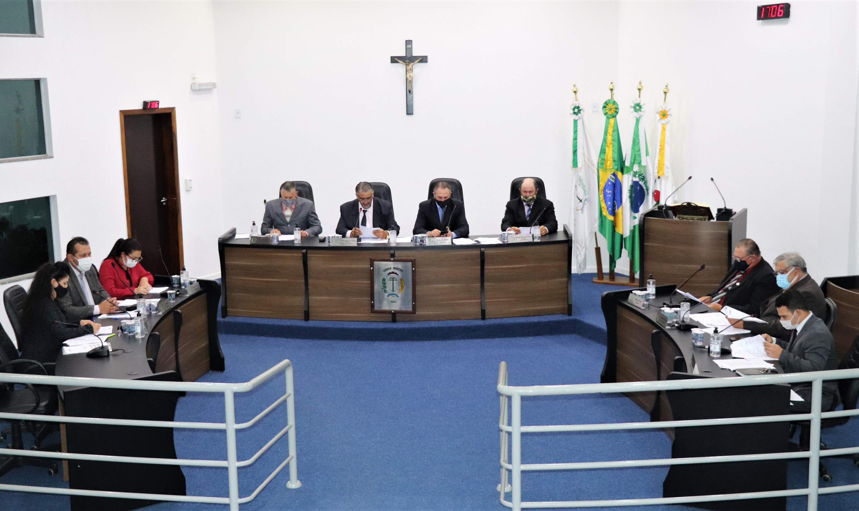 Vereadores solicitam ao Executivo estudos para isenção de tributos às empresas de transporte de passageiros