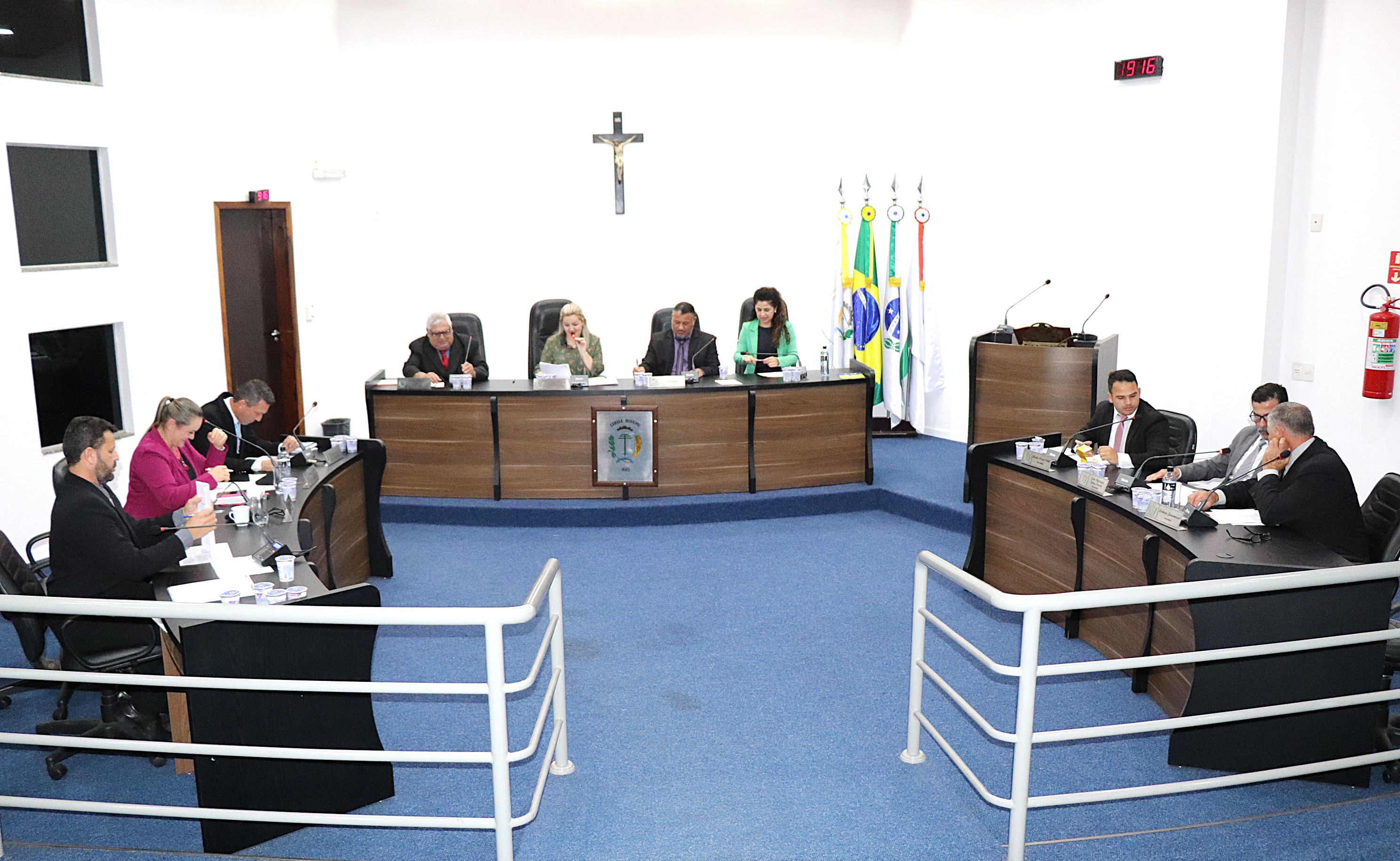 Vereadores solicitam ao Executivo melhorias no trânsito, em vias urbanas e estradas do interior