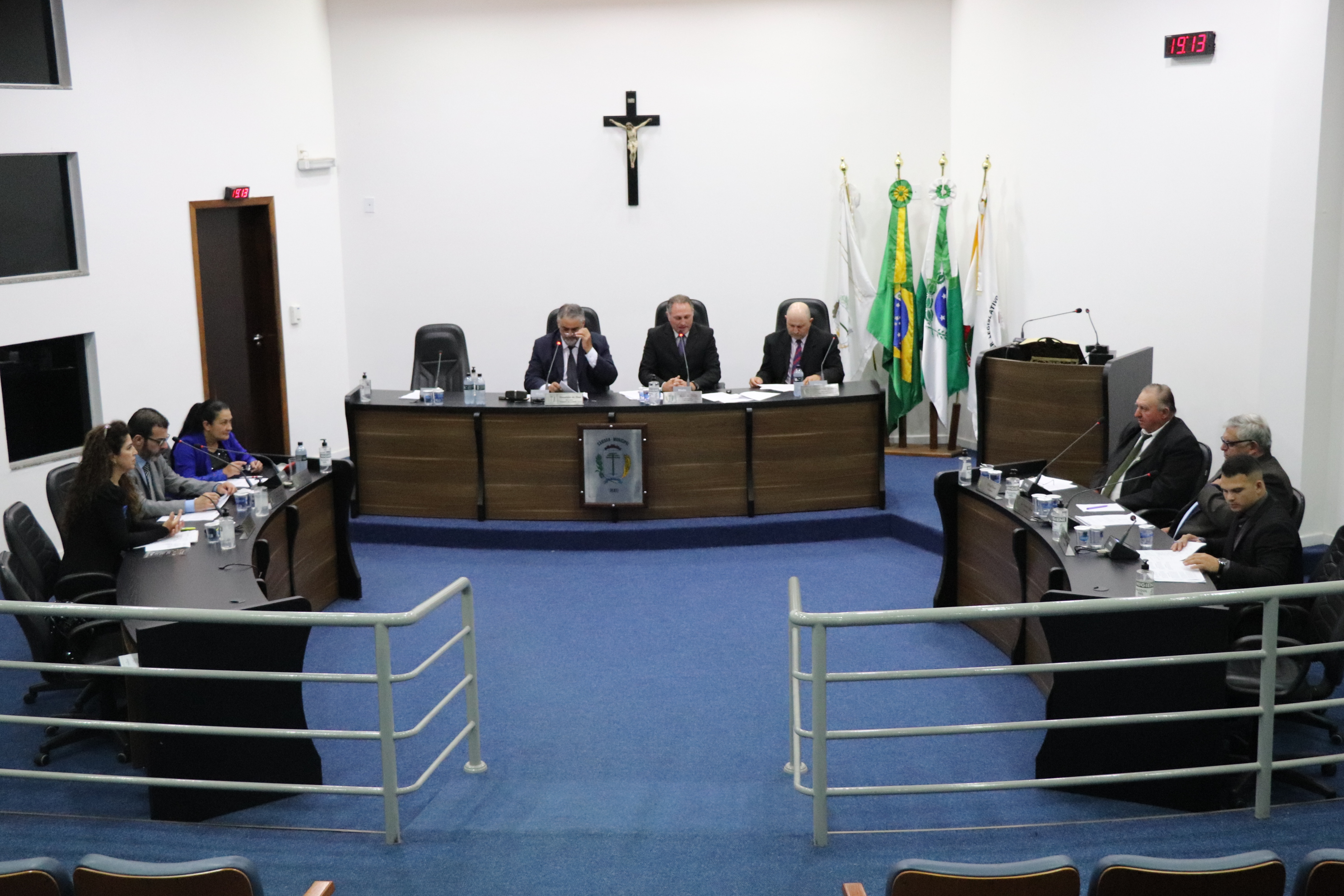 Vereadores solicitam conservação e manutenção de vias na cidade e no interior